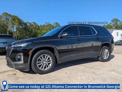 Used 2023 Chevrolet Traverse LT