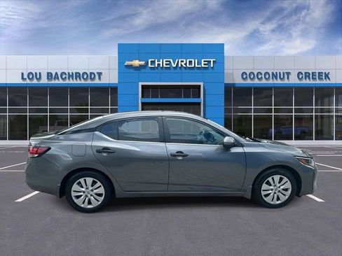 Used 2025 Nissan Sentra S FWD image 9