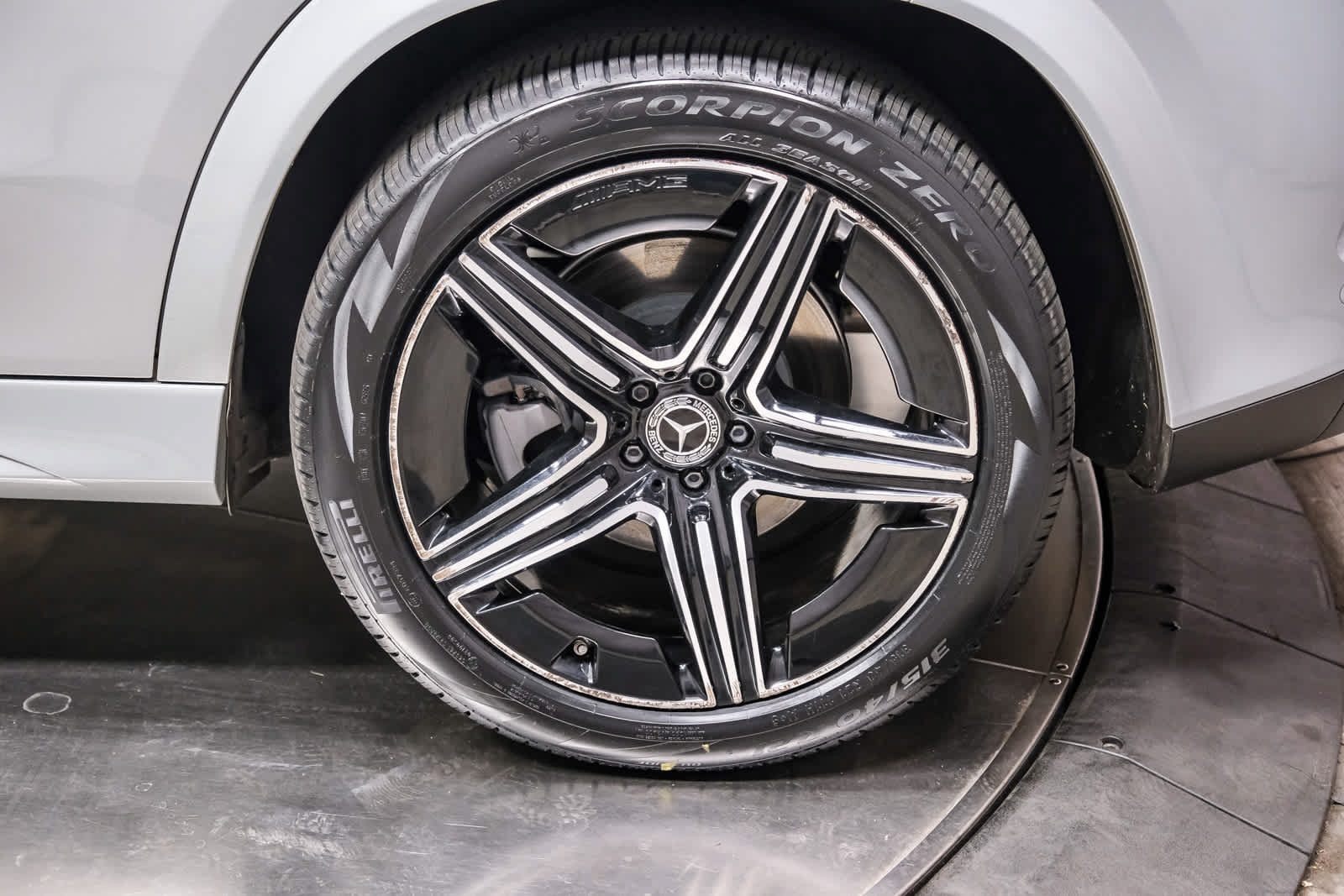 Certified 2024 Mercedes-Benz GLE 450 4MATIC image 9