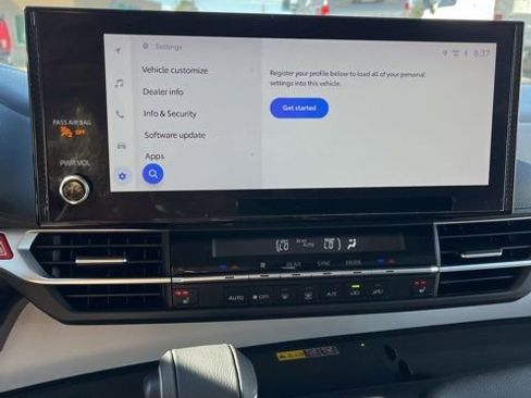 Used 2025 Toyota Sienna XLE w/ XLE Plus Package image 44