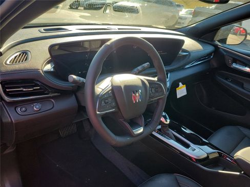 New 2026 Buick Envista Avenir image 17