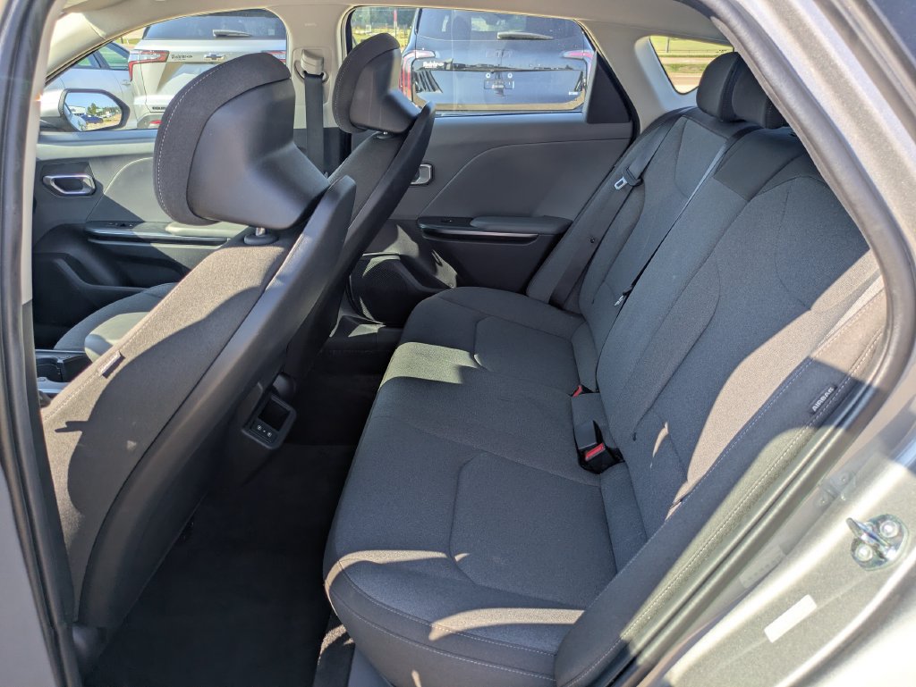 Used 2025 Kia K4 FWD image 6