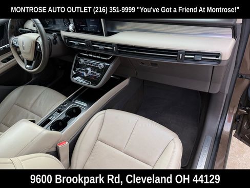 Used 2022 Lincoln Corsair AWD w/ Premium Package image 21