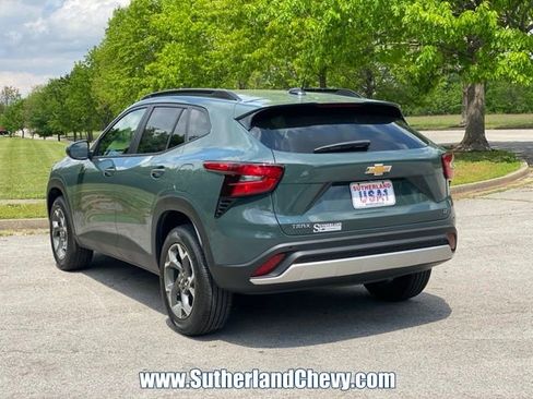 New 2026 Chevrolet Trax LT FWD image 5