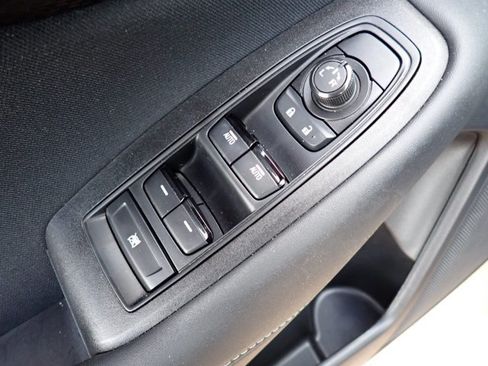 Used 2024 Subaru Outback AWD/4WD image 12