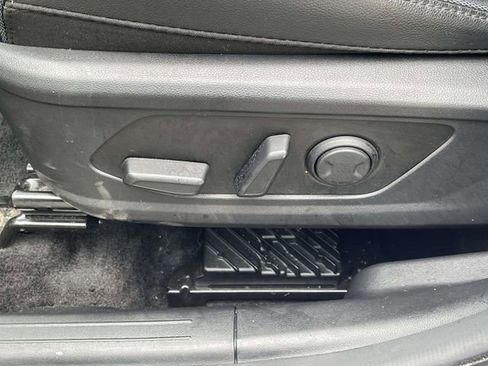 Certified 2024 Hyundai Tucson Limited AWD/4WD image 16