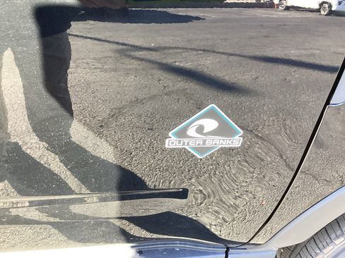 New 2025 Ford Bronco Sport Outer Banks image 9