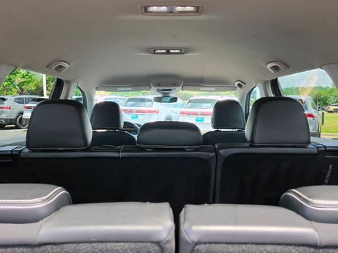 Used 2024 Volkswagen Atlas SE FWD image 63