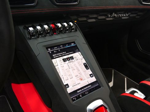 Used 2022 Lamborghini Huracan STO RWD image 16
