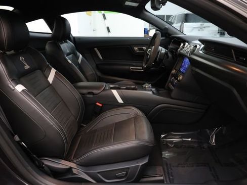 Used 2022 Ford Mustang Shelby GT500 w/ Technology Package image 93