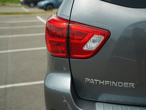 Used 2020 Nissan Pathfinder S AWD/4WD image 38