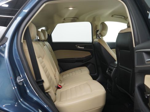 Used 2018 Ford Edge SEL w/ Equipment Group 201A image 12