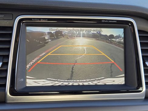 Used 2019 Hyundai Sonata Limited image 17