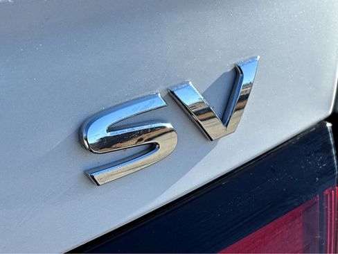 Certified 2022 Nissan Versa SV image 25