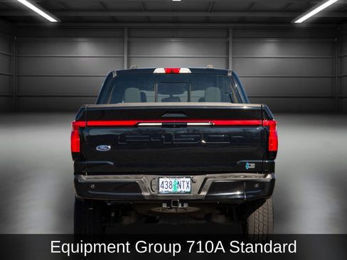 Used 2022 Ford F150 Lightning Platinum image 4