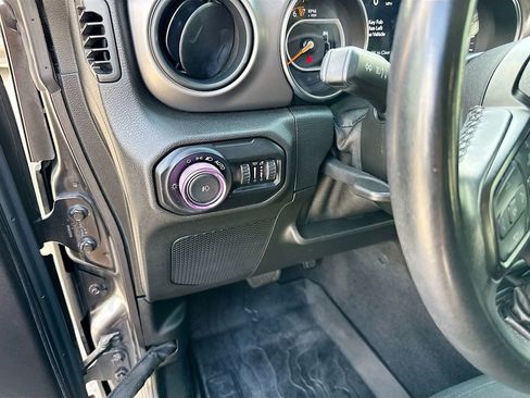 Used 2021 Jeep Wrangler Unlimited Sport image 10