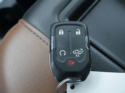 Used 2021 Chevrolet Silverado 1500 High Country w/ Safety Package II image 19