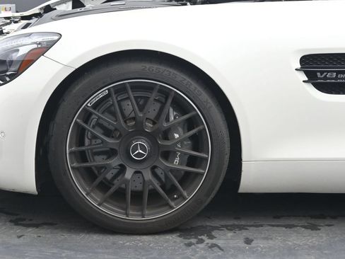 Used 2018 Mercedes-Benz AMG GT Roadster image 29