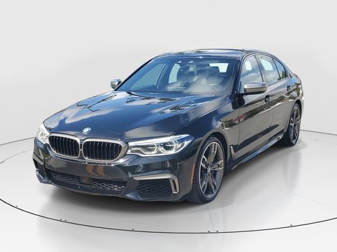 Used 2019 BMW M550i xDrive M550i xDrive image 3
