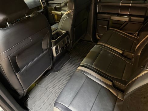 Used 2017 Ford F150 Raptor w/ Equipment Group 802A Luxury image 44