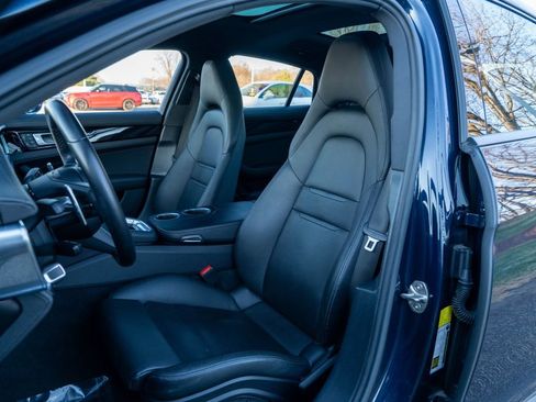 Used 2022 Porsche Panamera 4 w/ Premium Package AWD/4WD image 5