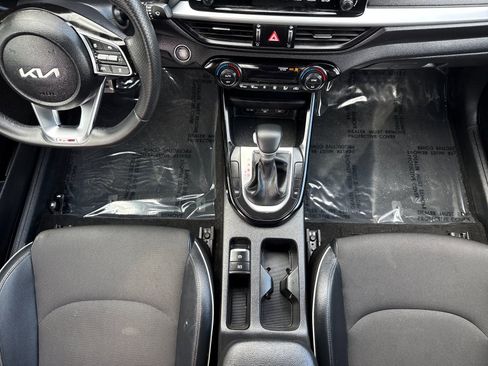 Used 2024 Kia Forte GT-Line image 12