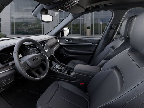 New 2025 Jeep Grand Cherokee L Limited w/ Black Appearance Package image 23