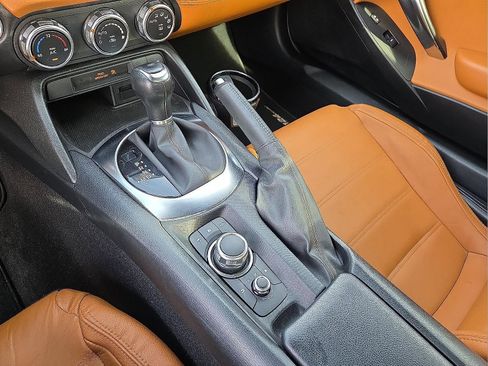 Used 2018 FIAT 124 Spider Lusso image 25