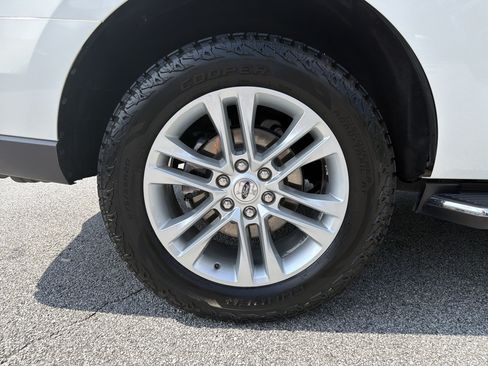 Used 2022 Ford Expedition XLT AWD/4WD image 21