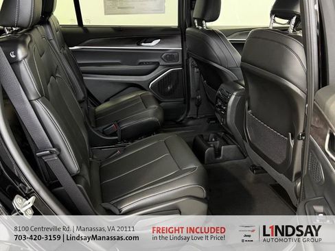New 2025 Jeep Grand Cherokee L Limited w/ Luxury Tech Group II image 15