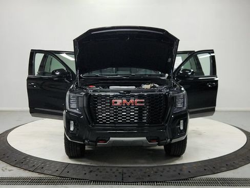 Used 2023 GMC Yukon XL AT4 AWD/4WD image 11