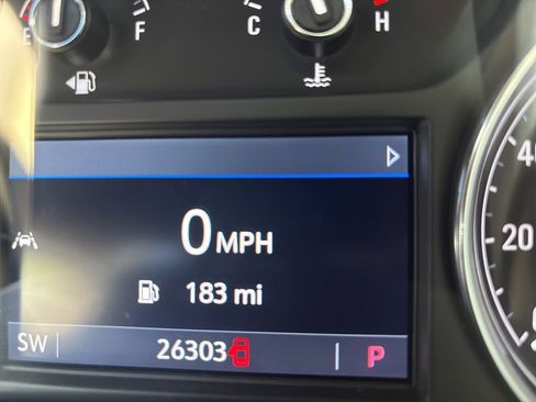 Used 2024 Buick Enclave Essence w/ Experience Buick Package FWD image 16