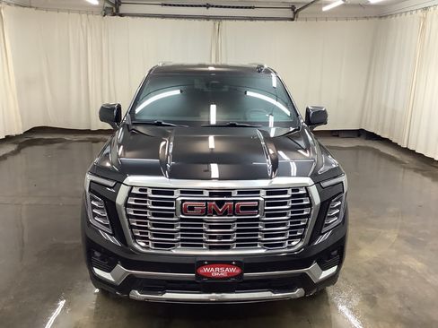 Used 2025 GMC Yukon Denali AWD/4WD image 2