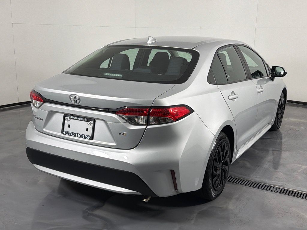 Used 2022 Toyota Corolla LE FWD image 5