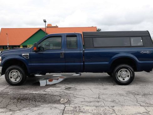 Used 2010 Ford F250 XL AWD/4WD image 4