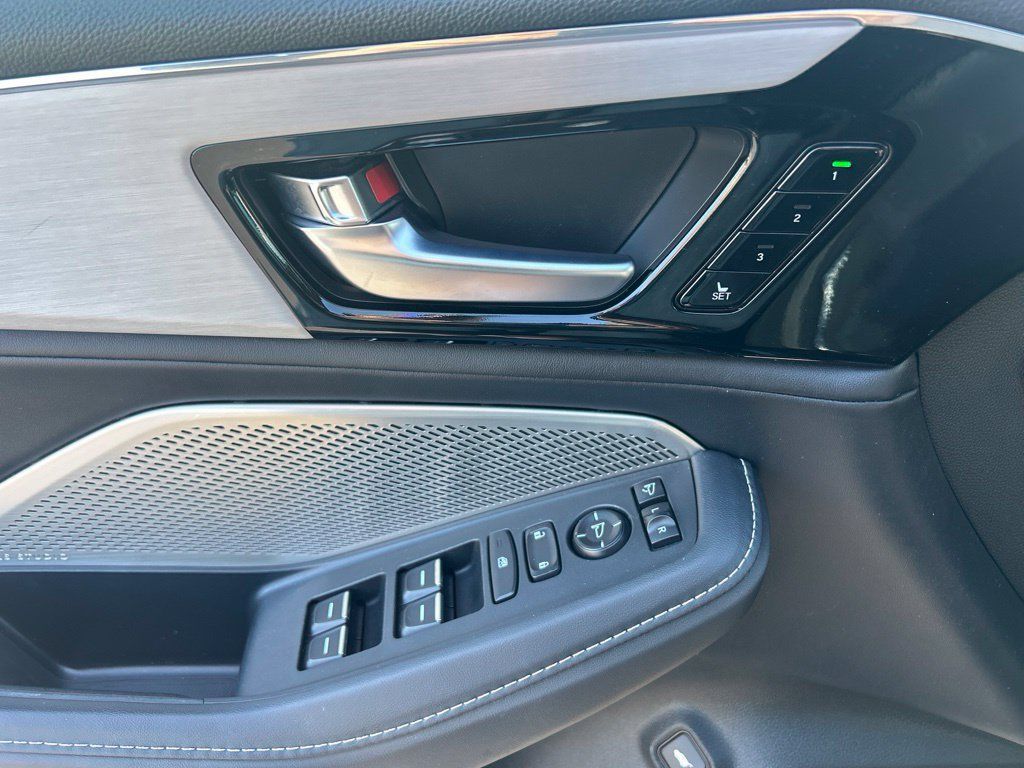 Used 2023 Acura MDX w/ Technology Package AWD/4WD image 14