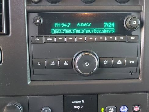 Used 2024 Chevrolet Express 3500 LT w/ LT Preferred Equipment Group RWD image 15