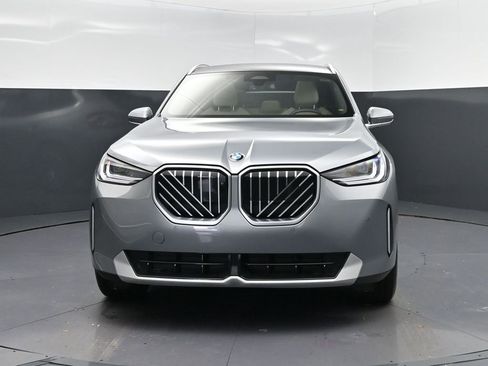 Used 2025 BMW X3 xDrive30i w/ Premium Package image 10