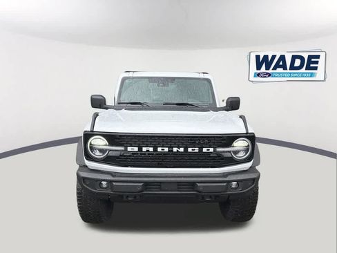 New 2026 Ford Bronco Outer Banks w/ Sasquatch Package AWD/4WD image 2