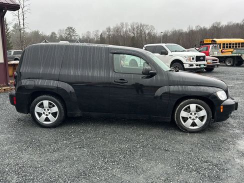 Used 2008 Chevrolet HHR LS w/ Enhanced Sound Package image 4