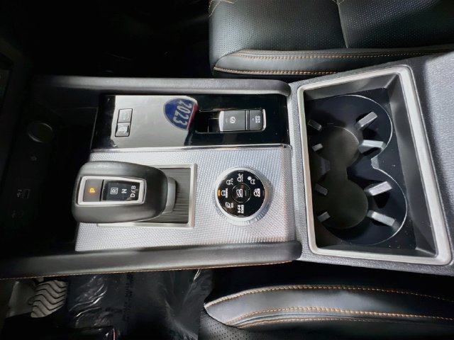 Used 2023 Mitsubishi Outlander SEL AWD/4WD image 25