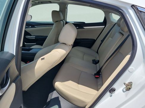 Used 2019 Honda Civic EX-L image 10