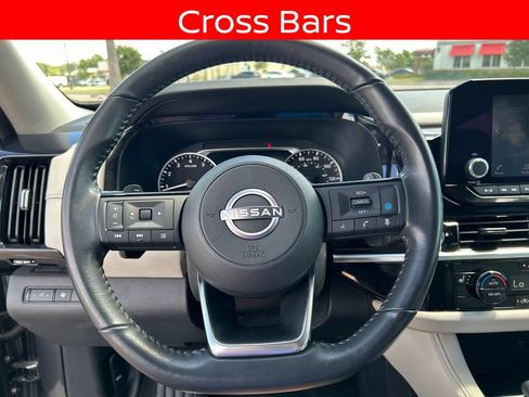 Used 2023 Nissan Pathfinder SV FWD image 23