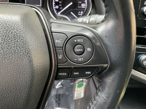 Used 2021 Toyota Camry SE image 31