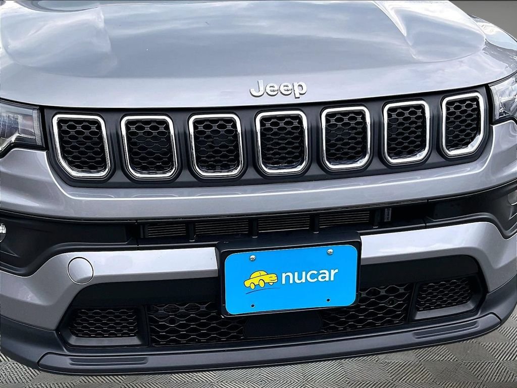 Used 2023 Jeep Compass Latitude AWD/4WD image 31