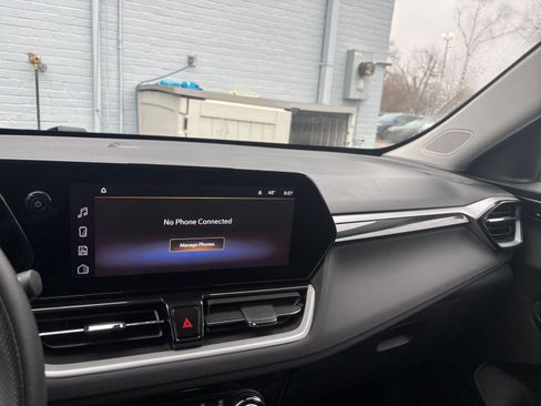 Used 2025 Chevrolet TrailBlazer LT image 33