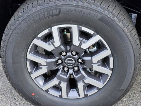 New 2026 Nissan Frontier SV w/ Tow Package AWD/4WD image 10