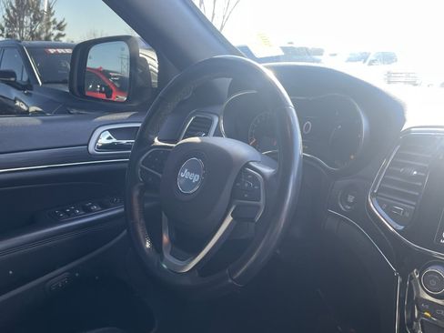 Used 2021 Jeep Grand Cherokee Limited w/ Trailer Tow Group IV image 29