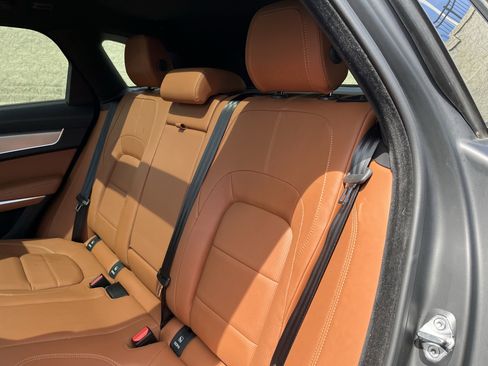 Used 2026 Jaguar F-PACE R-Dynamic S AWD/4WD image 28