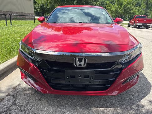 Used 2020 Honda Accord Sport image 2